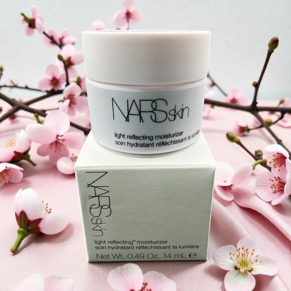 NARS Skin Light Reflecting Moisturizer 0.49 Oz/ 14 ml NIB-Travel Size - Picture 1 of 1